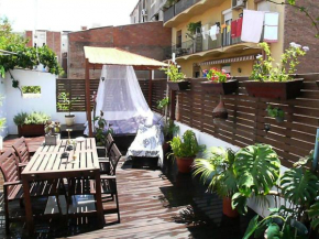 Lovelyloft Atic with magic Garden-Terrace in the Gracia Heart
